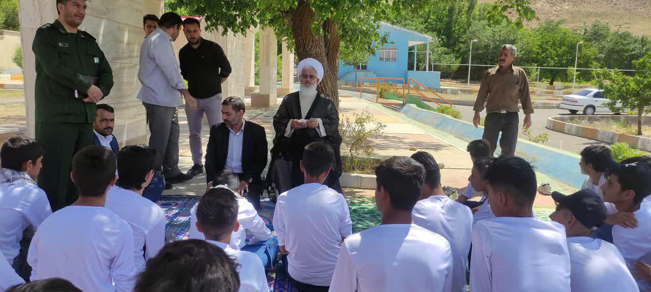اجری طرح رشد و تعالی معنوی جوانان  و نوجوانان مناطق محروم و  کم برخوردار استان زنجان