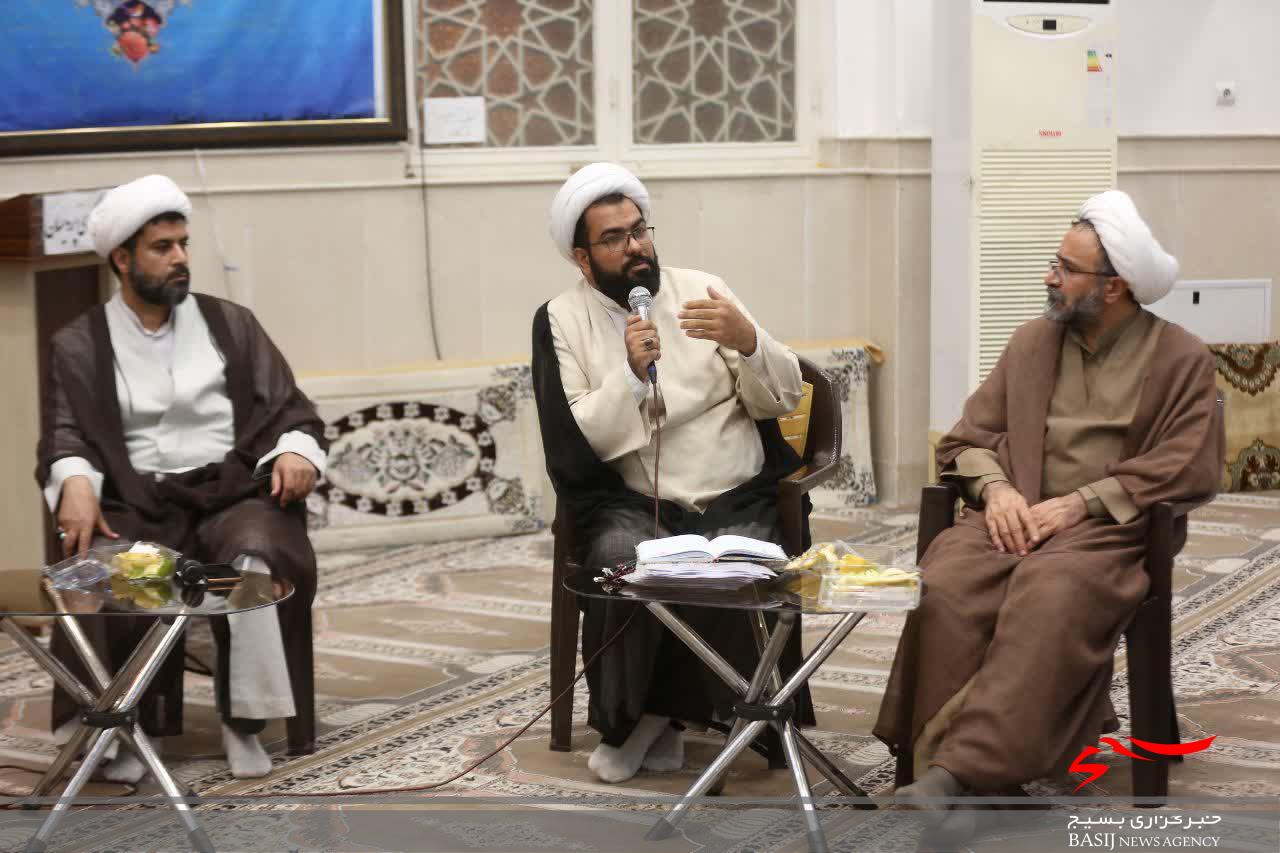 دیدار ائمه جمعه و جماعات پردیسان با مسئولان ناحیه امام حسن مجتبی(ع)