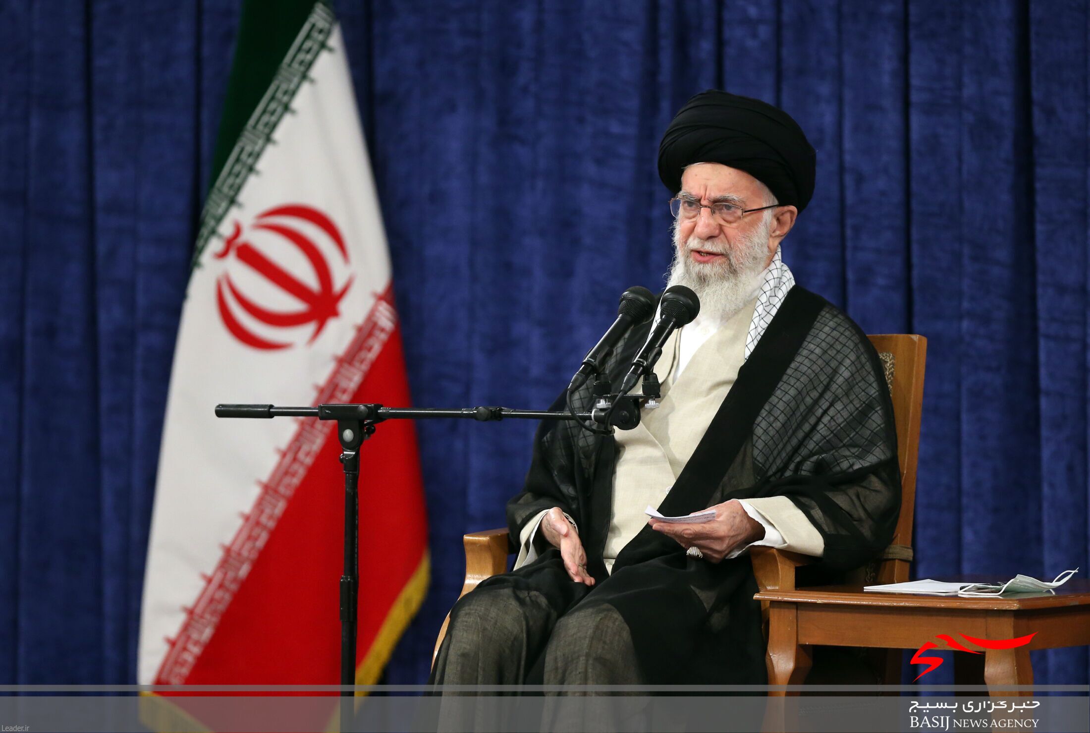 راه علاج دشمنیها، ایستادگی است؛ حوادث جزیی حواس مسئولان را از سازندگی پرت نکند راه علاج دشمنیها، ایستادگی است؛ حوادث جزیی حواس مسئولان را از سازندگی پرت نکند