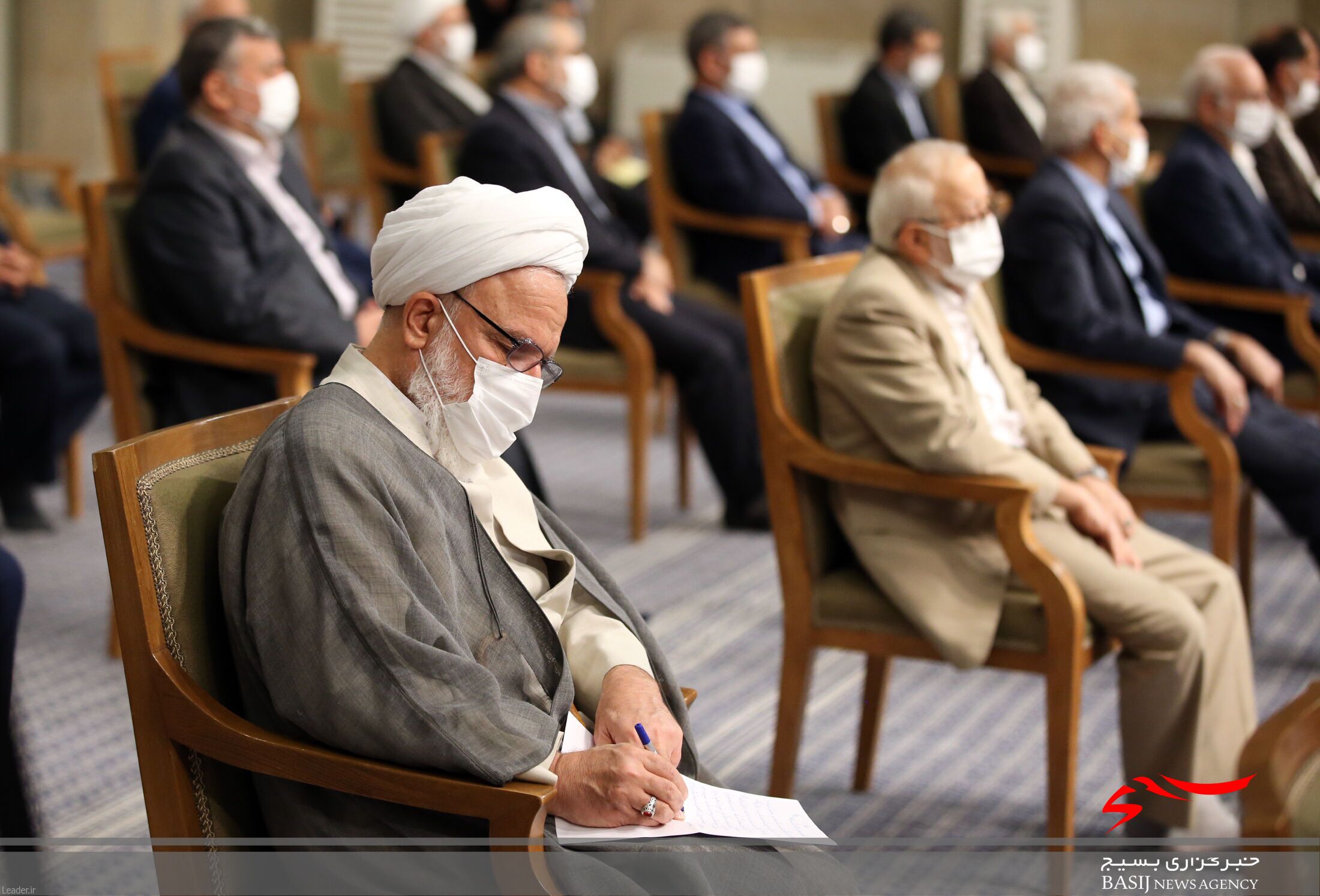 راه علاج دشمنیها، ایستادگی است؛ حوادث جزیی حواس مسئولان را از سازندگی پرت نکند راه علاج دشمنیها، ایستادگی است؛ حوادث جزیی حواس مسئولان را از سازندگی پرت نکند