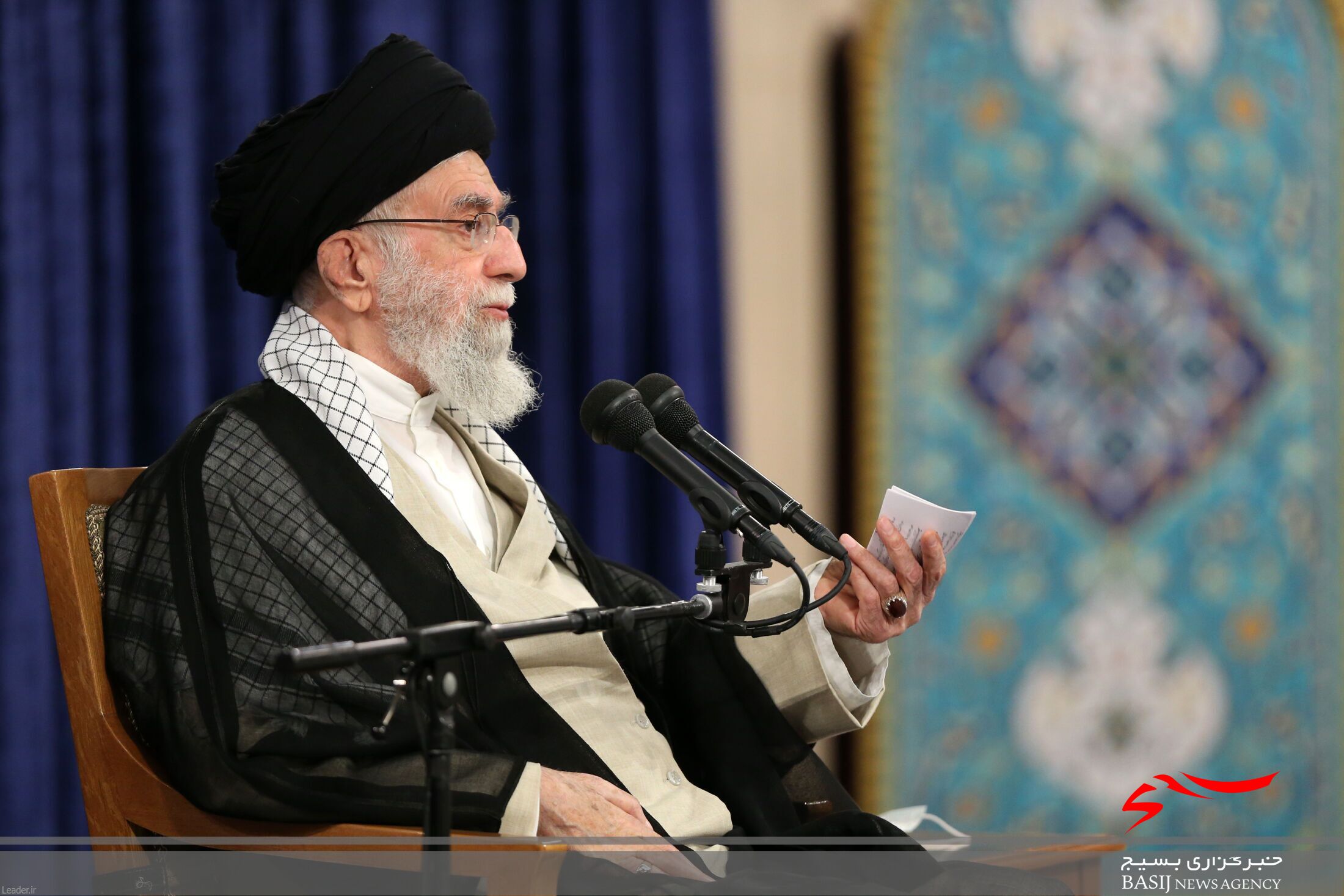 راه علاج دشمنیها، ایستادگی است؛ حوادث جزیی حواس مسئولان را از سازندگی پرت نکند راه علاج دشمنیها، ایستادگی است؛ حوادث جزیی حواس مسئولان را از سازندگی پرت نکند