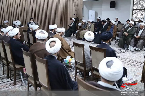 اغتشاشات عقده گشایی گسترده دشمن علیه مقدسات/ تقویت پایگاه های بسیج مدارس علمیه ضرورت دارد