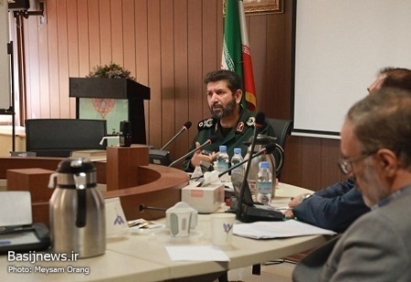 نشست فرمانده سپاه حضرت محمد رسول الله (ص) با جمعی از اساتید دانشگاه آزاد اسلامی