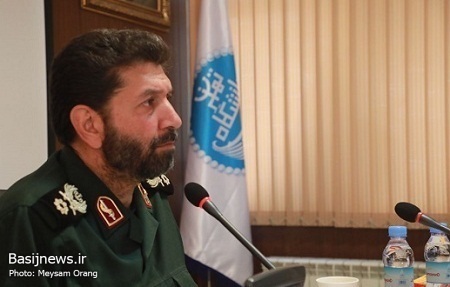 نشست فرمانده سپاه حضرت محمد رسول الله (ص) با جمعی از اساتید دانشگاه آزاد اسلامی