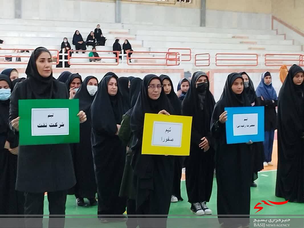 برگزاری اولین جشنواره تفریحی، ورزشی پاییزی بازی های بومی- محلی در شهرستان گچساران