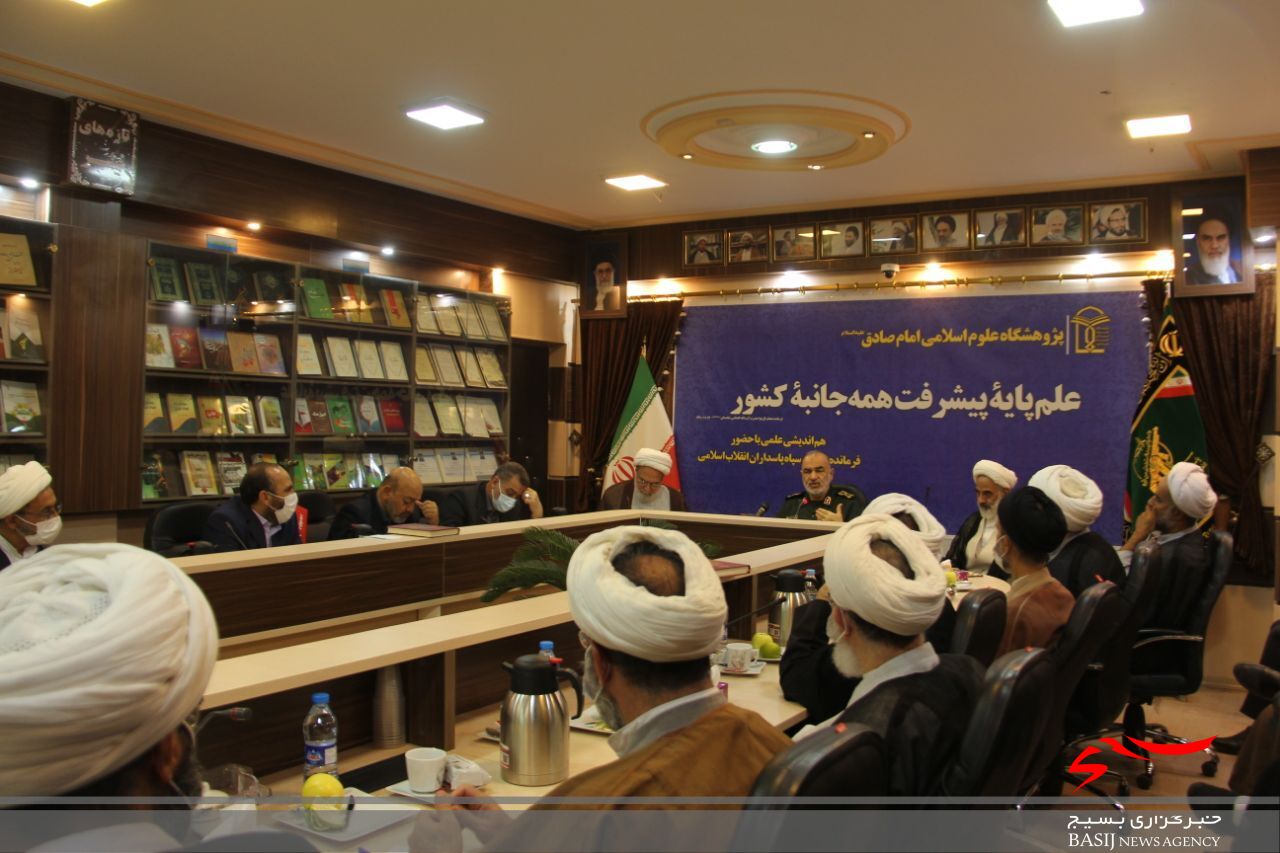 پژوهشگاه علوم اسلامی امام صادق(ع) با زمان پیش میرود و مدام نوآوری دارد پژوهشگاه علوم اسلامی امام صادق(ع) با زمان پیش میرود و مدام نوآوری دارد