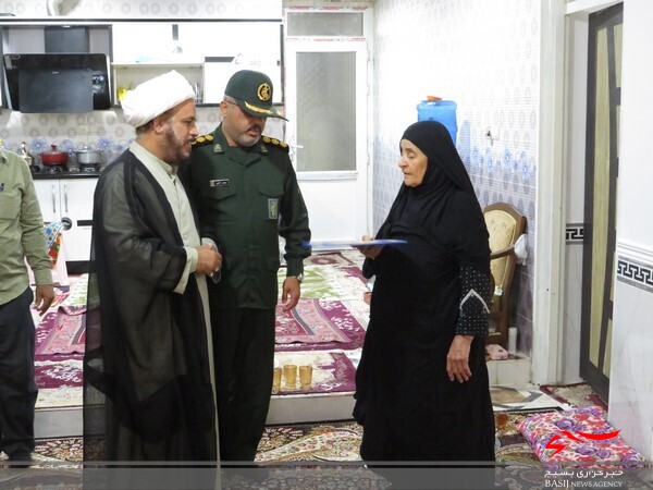 دیدار با خانواده شهیدان رستمی در دلوار