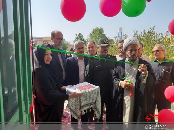زنگ ایثار و مقاومت در مدارس دلوار به صدا در آمد