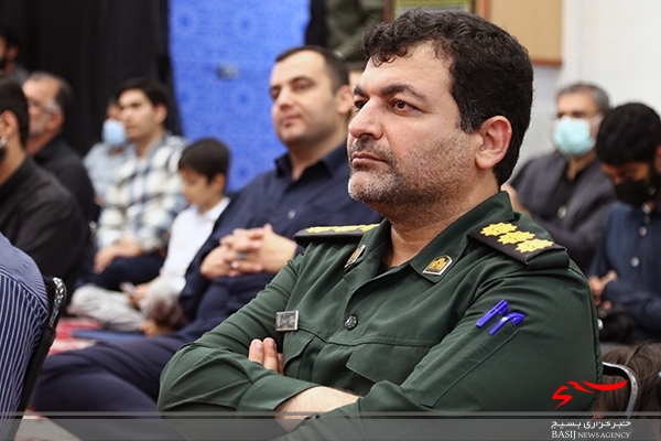 استکبار جهانی در تلاش است تا جامعه کلام رهبر جامعه را نشنود استکبار جهانی در تلاش است تا جامعه کلام رهبر جامعه را نشنود