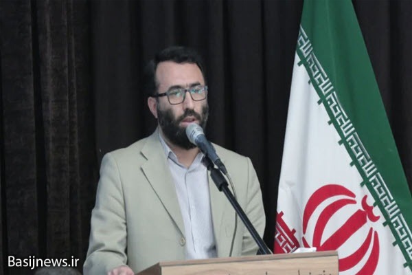 محفل ادبی «عصر شعر شهدایی» به مناسبت هفته دفاع مقدس برگزار شد