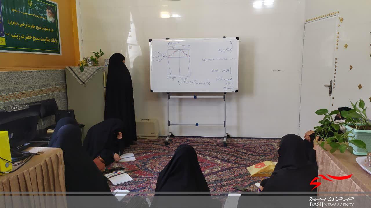 برگزاری کلاس‌های آموزش دوخت چادر و بافندگی در پردیسان قم