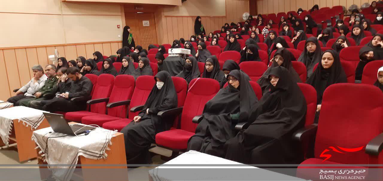 یادواره «لشگری از فرشتگان» در قم برگزار شد یادواره «لشگری از فرشتگان» در قم برگزار شد