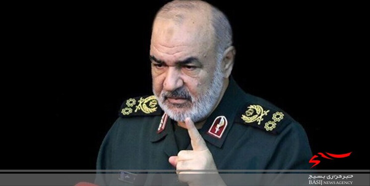 انتقام خون شهدای جنایت جمعه سیاه زاهدان در دستور کار ما قرار دارد