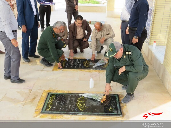 غبار روبی گلزار شهدای دانش آموز روستای لیلک