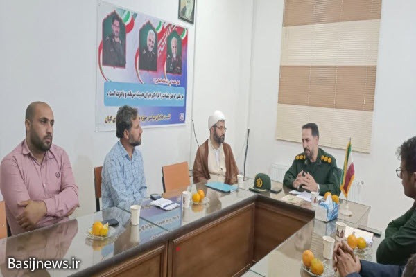 بسیج رمز ماندگاری انقلاب اسلامی است