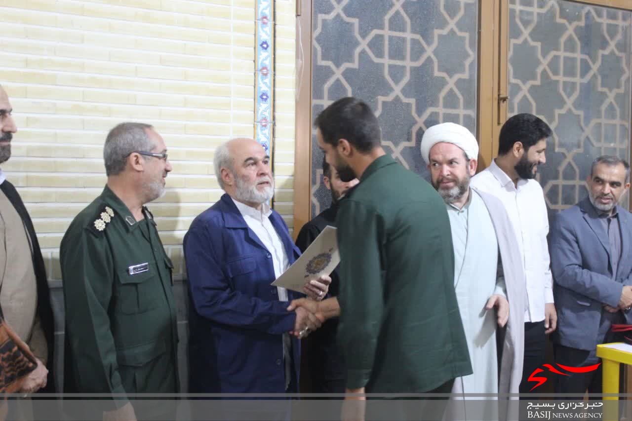برگزاری آئین تکریم و معارفه فرمانده حوزه ۱۵ در آستان امامزاده سید معصوم (ع) 