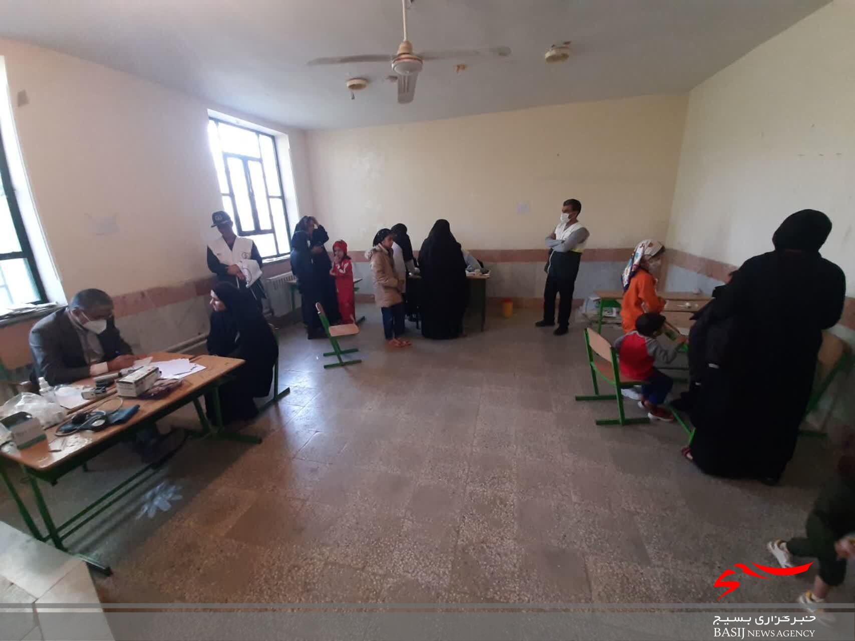 خدمت‌رسانی گروه های جهادی بسیج جامعه پزشکی به میمند رسید