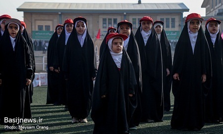 اجتماع ۱۲ هزار نفری جهادگران بسیجی تهران در محله هرندی برگزار شد