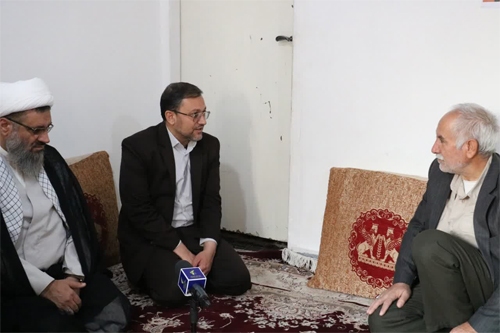 دشمنان بدانند خون شهدای مظلوم ما دامان آن ها را خواهد گرفت دشمنان بدانند خون شهدای مظلوم ما دامان آن ها را خواهد گرفت