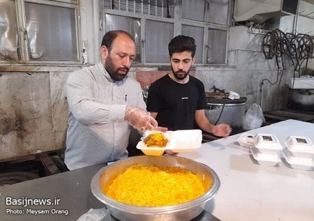 خدمات مشترک پایگاه های بسیج و گروه های جهادی در خدمت رسانی به مردم
