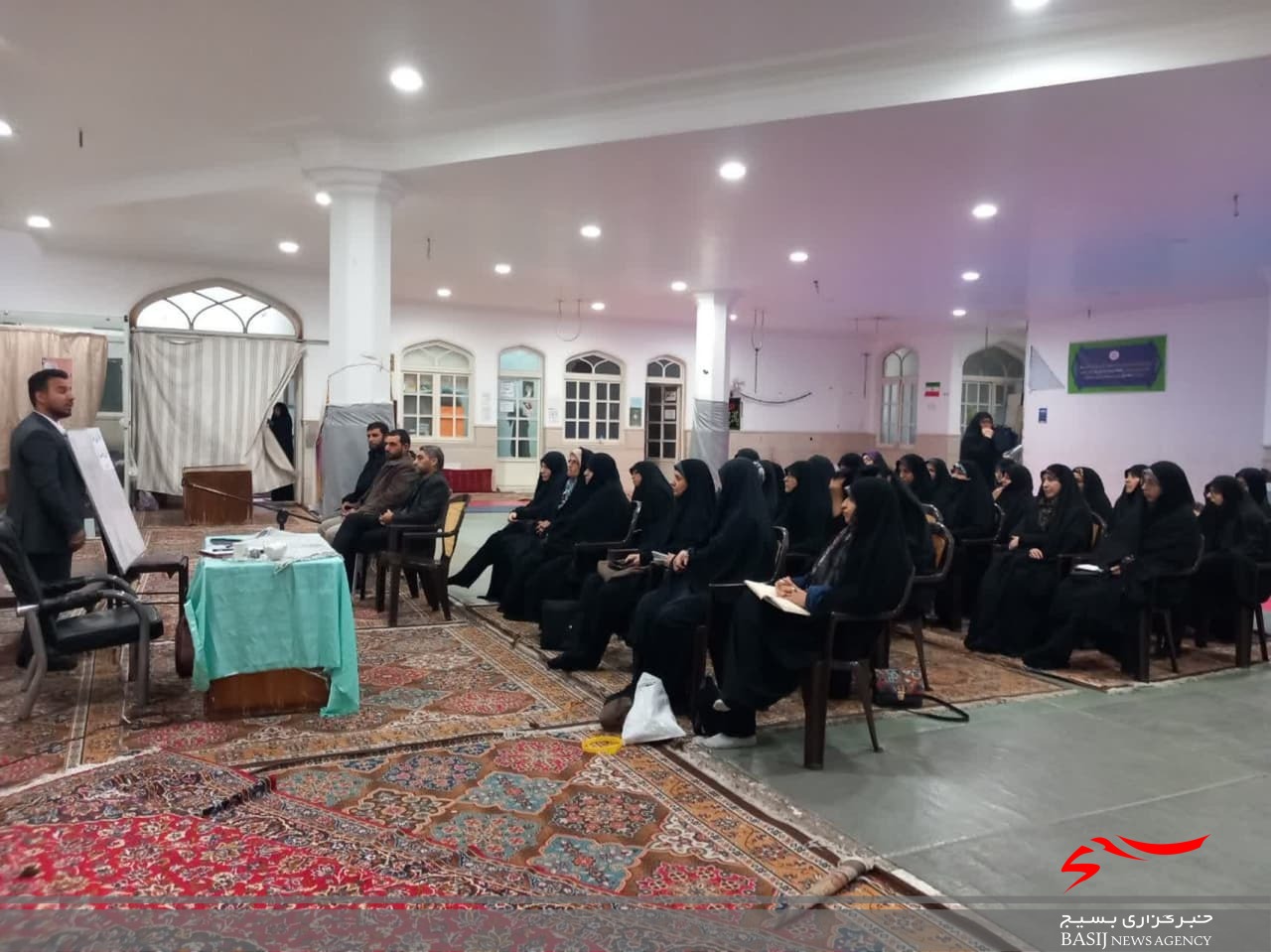 کارگاه اقتصاد مقاومتی و مشاوره کسب و کار در قم برگزار شد