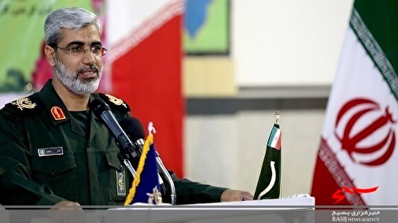 با تقویت و اعتلای تفکر بسیجی و جهادی ازارزش های انقلاب صیانت کنیم با تقویت و اعتلای تفکر بسیجی و جهادی ازارزش های انقلاب صیانت کنیم