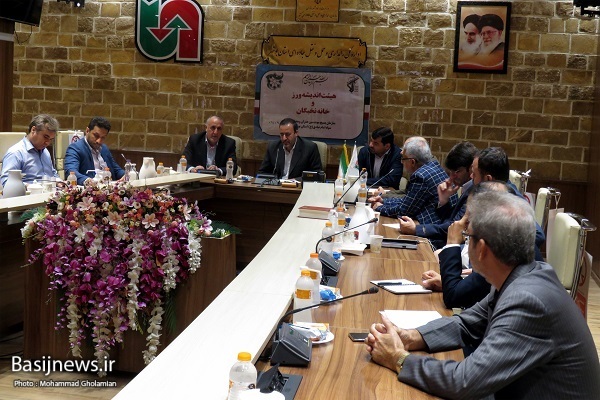 سه تفاهم نامه بین بسیج و دولت در زمینه شهرسازی امضا میشود سه تفاهم نامه بین بسیج و دولت در زمینه شهرسازی امضا میشود