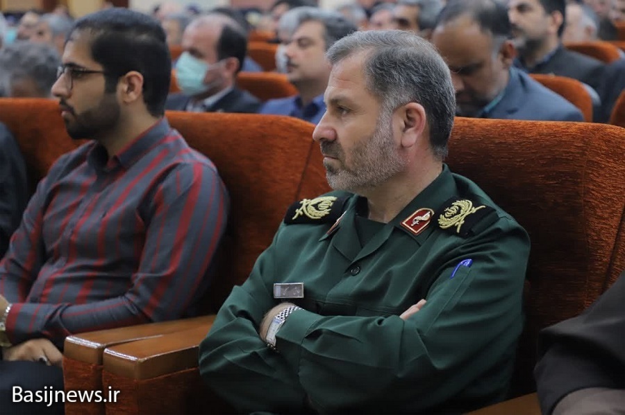 جامعه انقلابی ایران همه توطئه‌ها را با لبیک یا خامنه‌ای خنثی می‌کنند