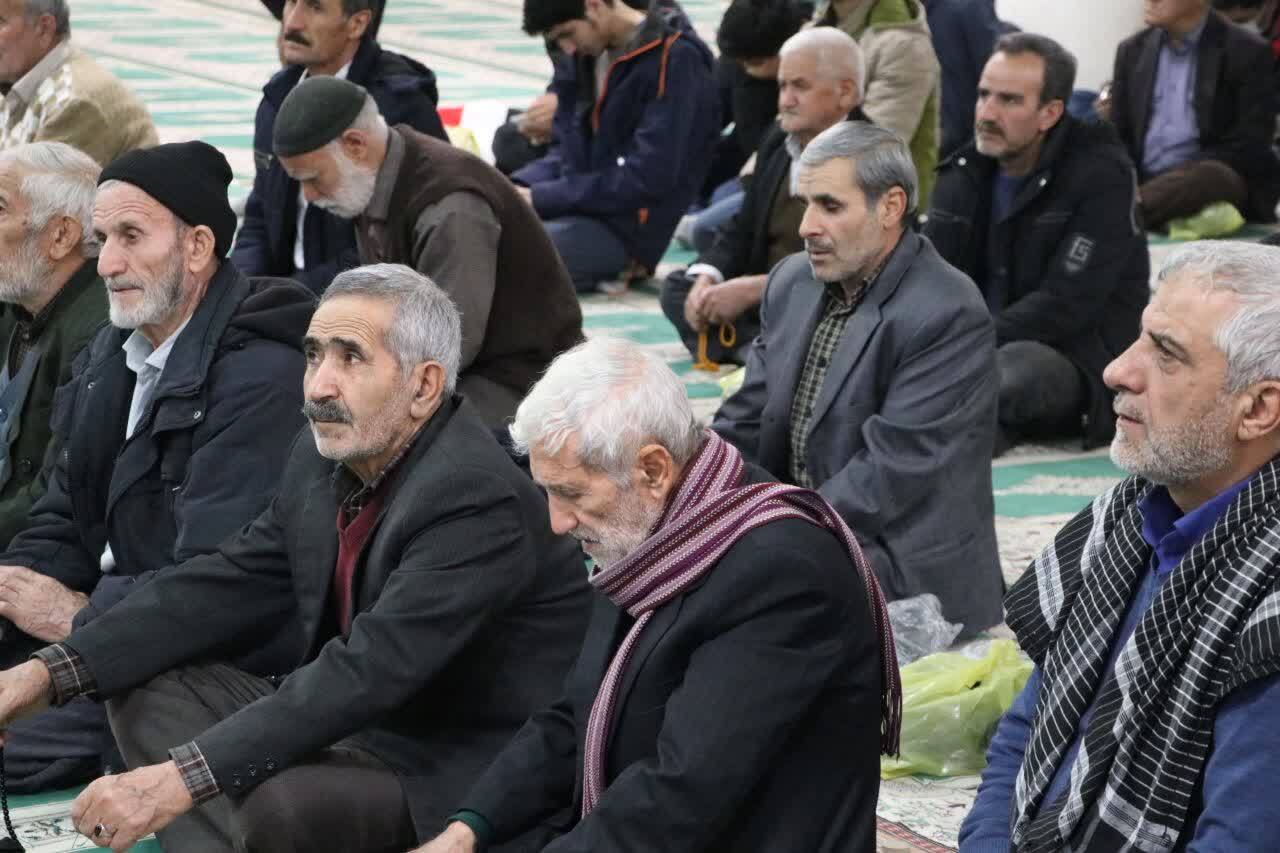 امام خمینی(ره) با تشکیل بسیج بقای انقلاب اسلامی را ضمانت کرد
