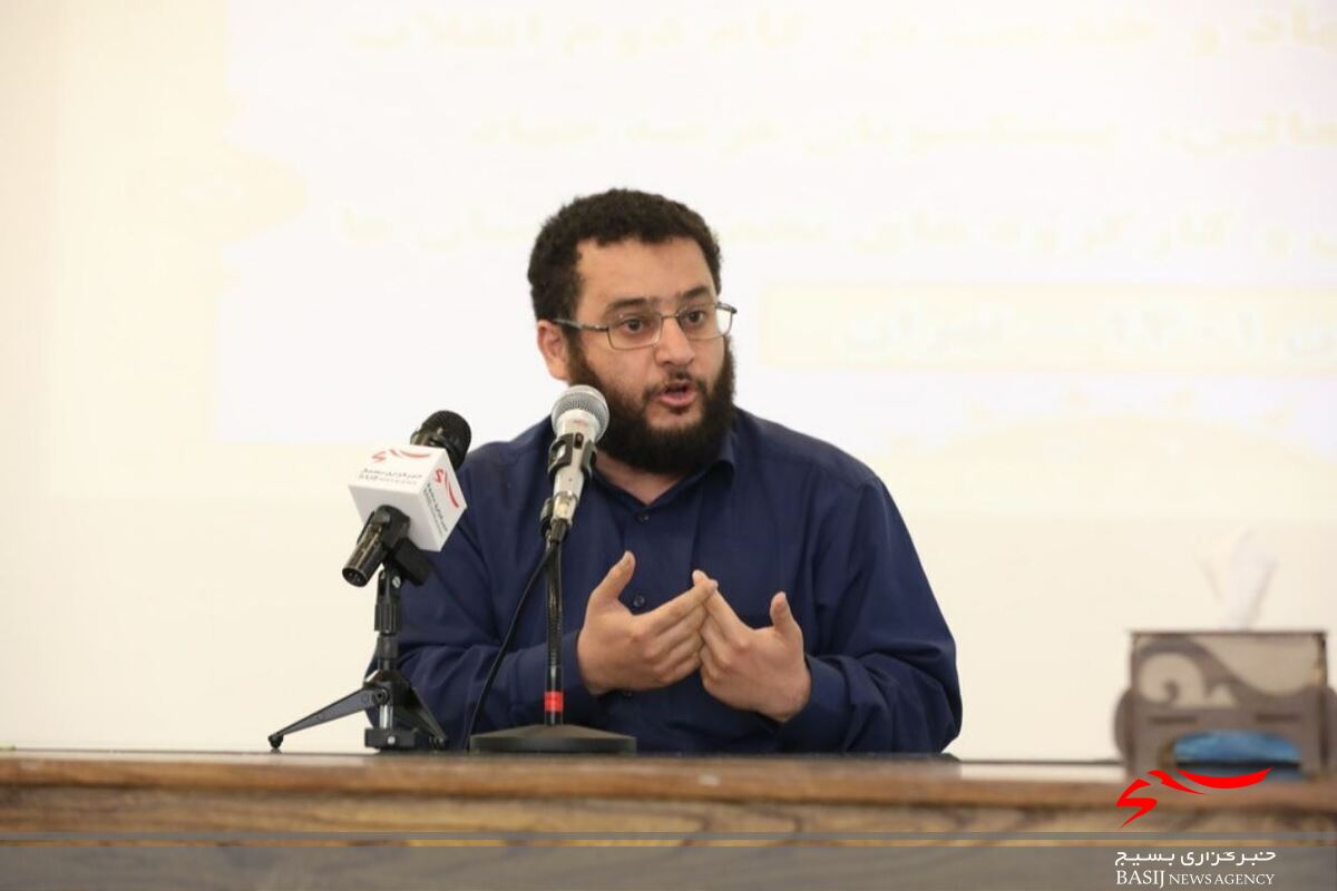 ایلبیگی در گفتوگو با خبرگزاری بسیج: ایلبیگی در گفتوگو با خبرگزاری بسیج: