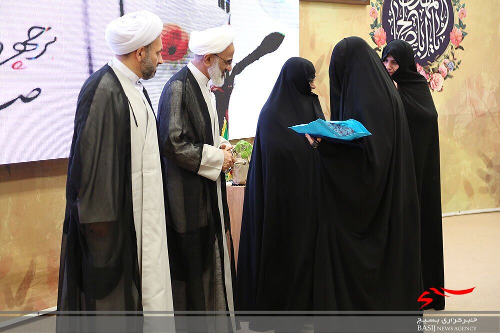 همایش «حوزویان بصیر» در قم برگزار شد همایش «حوزویان بصیر» در قم برگزار شد
