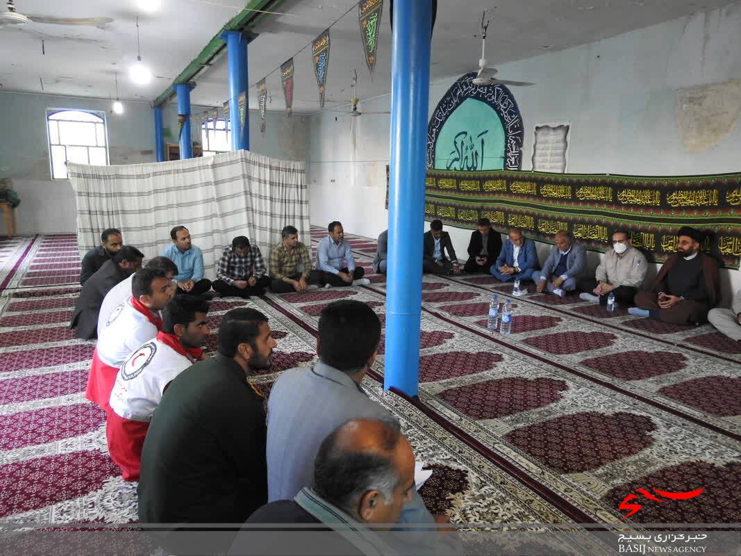بسیج ادارات و کارمندان کهگیلویه به یاری منطقه کم توسعه ممبی شتافت/ خوشحالی مردم از ارایه خدمات رایگان و بی منت + (تصاویر)