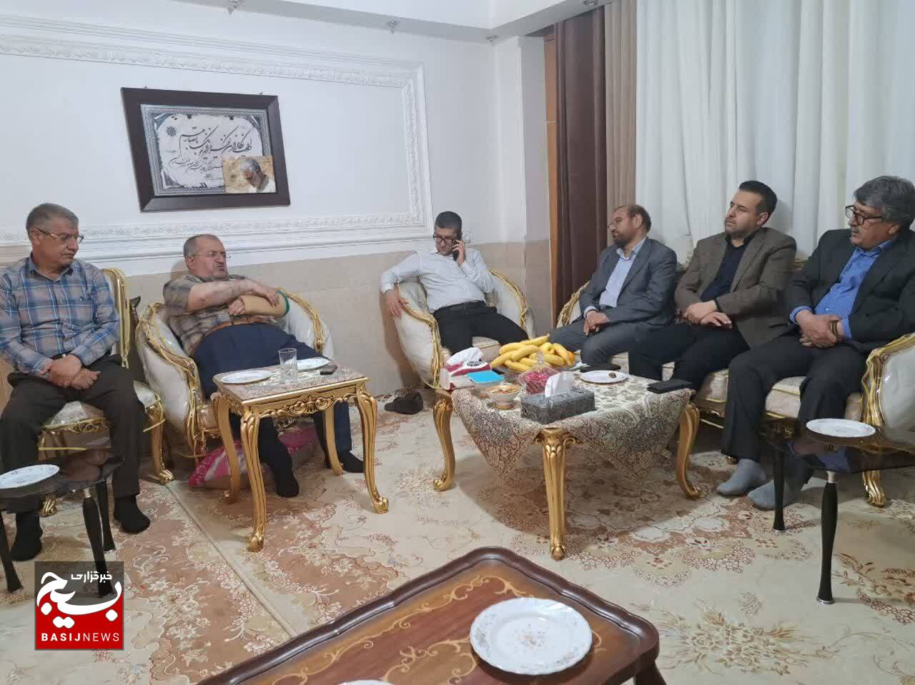 عیادت مسئولان کهگیلویه و بویراحمد از سردار عظیمی فر عیادت مسئولان کهگیلویه و بویراحمد از سردار عظیمی فر
