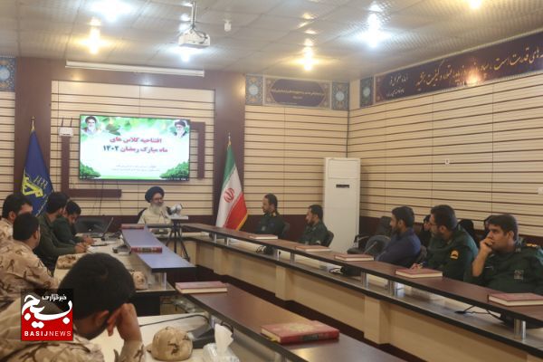 آیین افتاحیه برنامه های ماه مبارک رمضان در عسلویه برگزار شد آیین افتاحیه برنامه های ماه مبارک رمضان در عسلویه برگزار شد