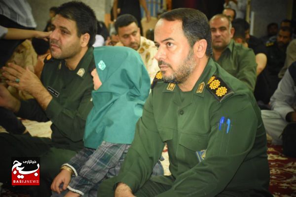 برگزاری مراسم استقبال و وداع با یک شهید گمنام در شهر عسلویه برگزاری مراسم استقبال و وداع با یک شهید گمنام در شهر عسلویه