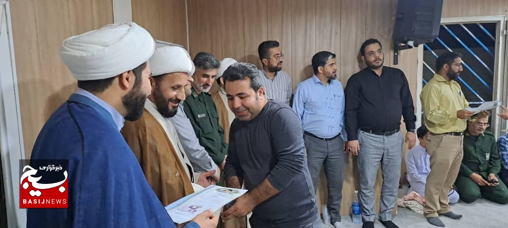 تجلیل از جهادگران و مسئولین سازندگی حوزه ها و پایگاه های آبادان