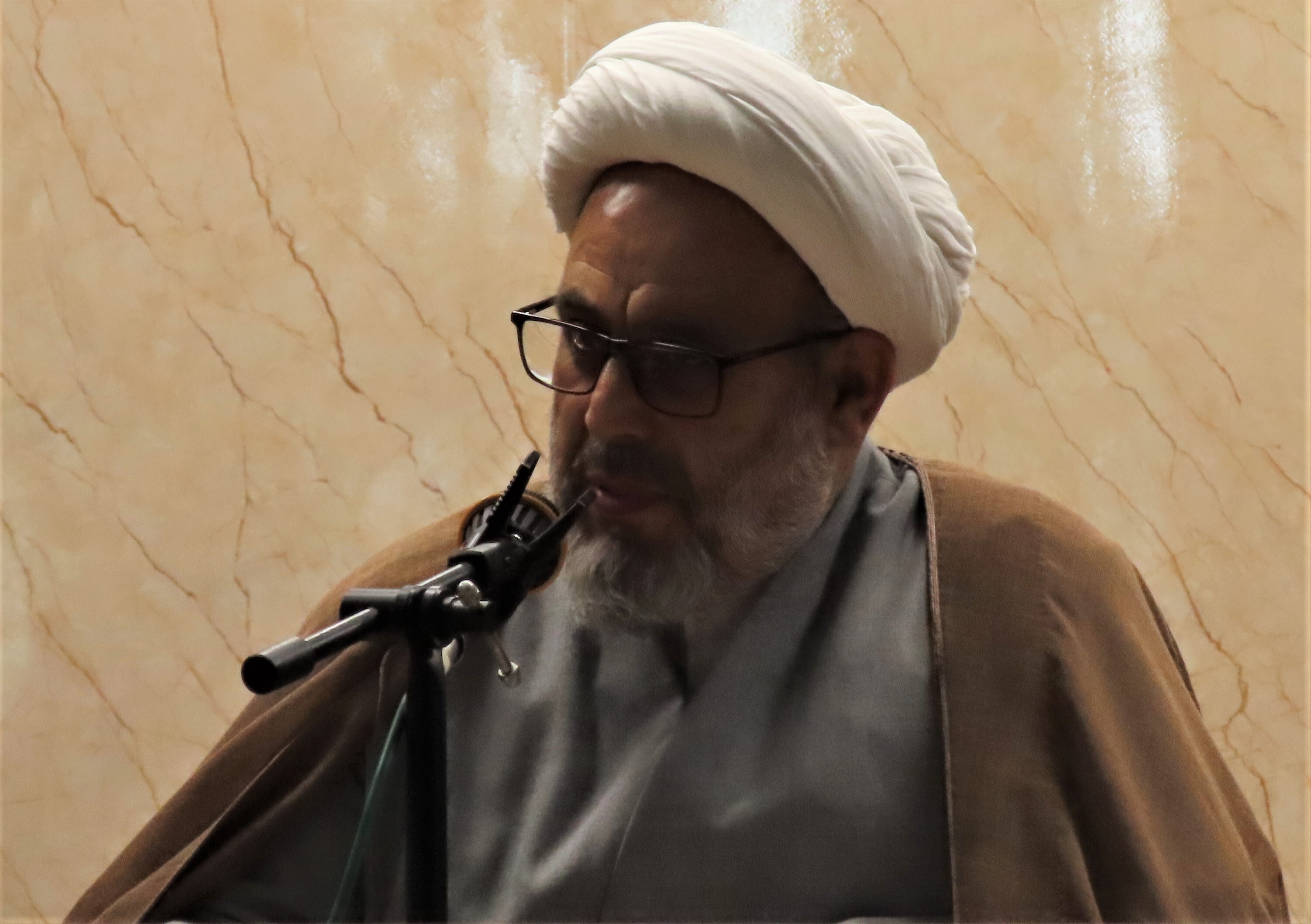توجه به آداب ظاهری و باطنی قرآن کریم، لازمه دستیابی به برکات معنوی است