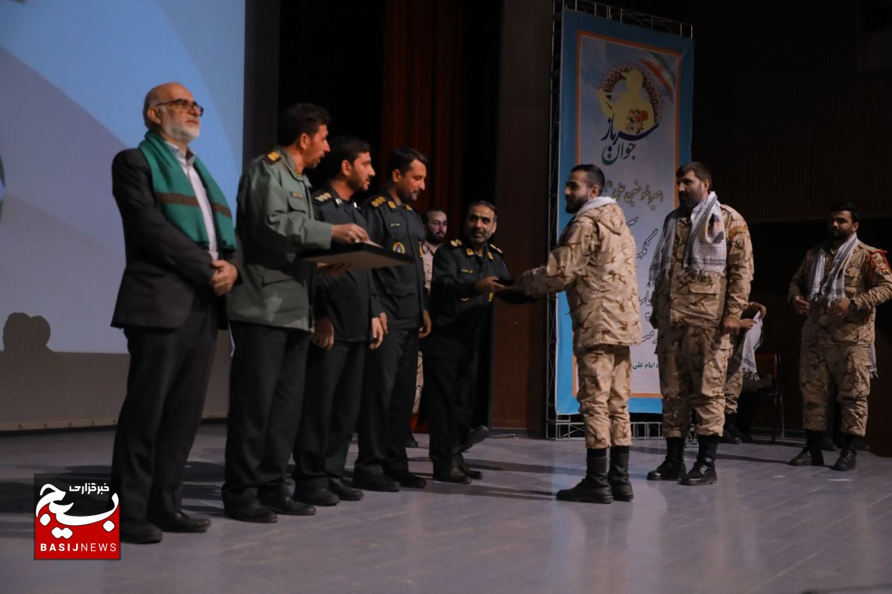 شانزدهمین جشنواره حضرت علی اکبر(ع) و جوان سرباز در قم برگزار شد