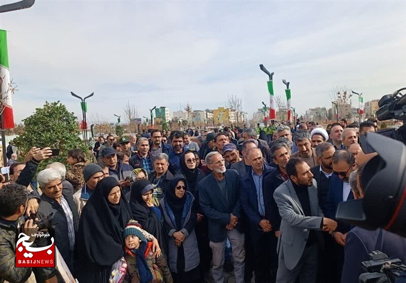 افتتاح نخستین باشگاه کشاورزی شهری ایران در مشهد/بهره برداری از ۵۹ طرح شهری با ۱۹۳ میلیارد تومان هزینه افتتاح نخستین باشگاه کشاورزی شهری ایران در مشهد/بهره برداری از ۵۹ طرح شهری با ۱۹۳ میلیارد تومان هزینه