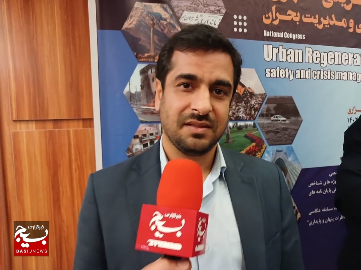 دانشگاه باید دغدغه‌مند، گره گشا و مسئله محور باشد/ آمادگی دانشگاه آزاد اسلامی جهت ارائه پژوهش و کار علمی برای حل و رفع مشکلات سازمان‌ها
