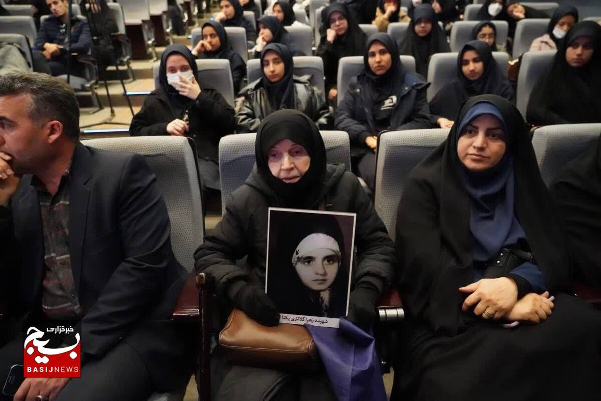 یادواره ۲۷۶ شهید دانش‌آموز و ۵۸ شهید فرهنگی قزوین برگزار شد