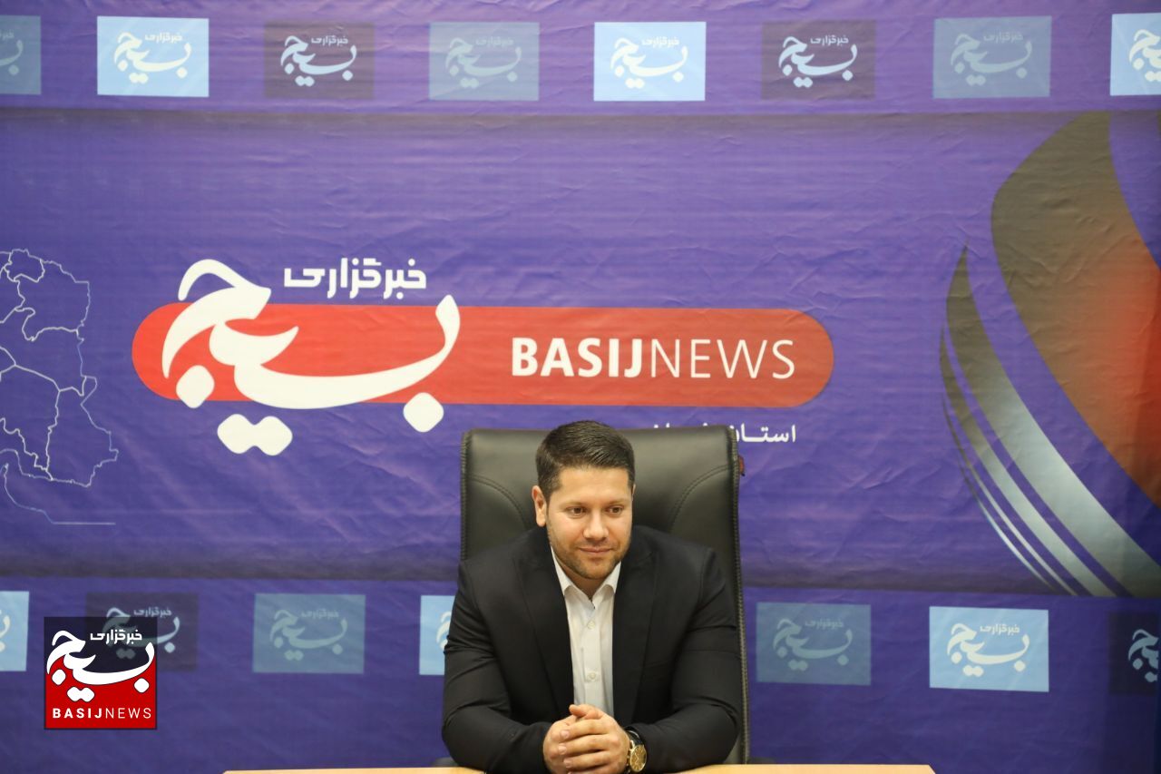 گفتگو با سه افتخارآفرین زنجانی که مدال های جهانی خود را تقدیم شهید گمنام کردند گفتگو با سه افتخارآفرین زنجانی که مدال های جهانی خود را تقدیم شهید گمنام کردند