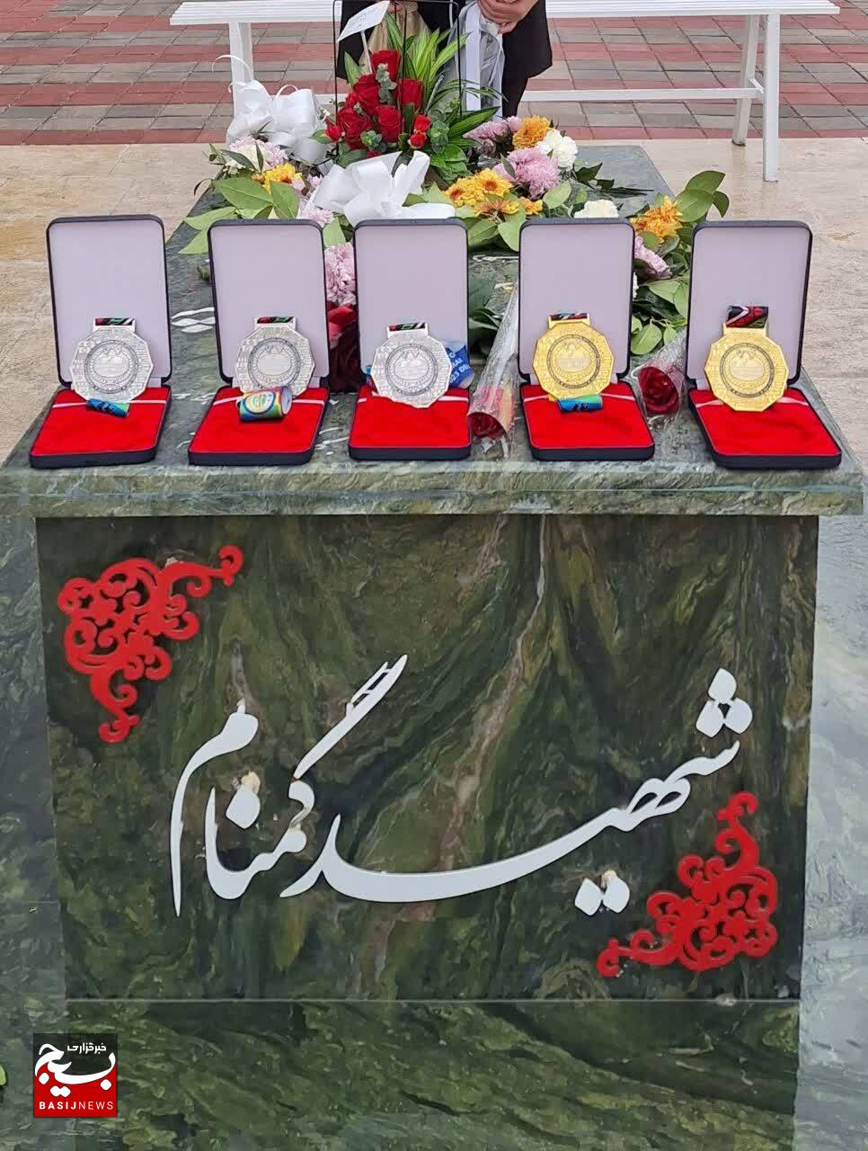 گفتگو با سه افتخارآفرین زنجانی که مدال های جهانی خود را تقدیم شهید گمنام کردند گفتگو با سه افتخارآفرین زنجانی که مدال های جهانی خود را تقدیم شهید گمنام کردند
