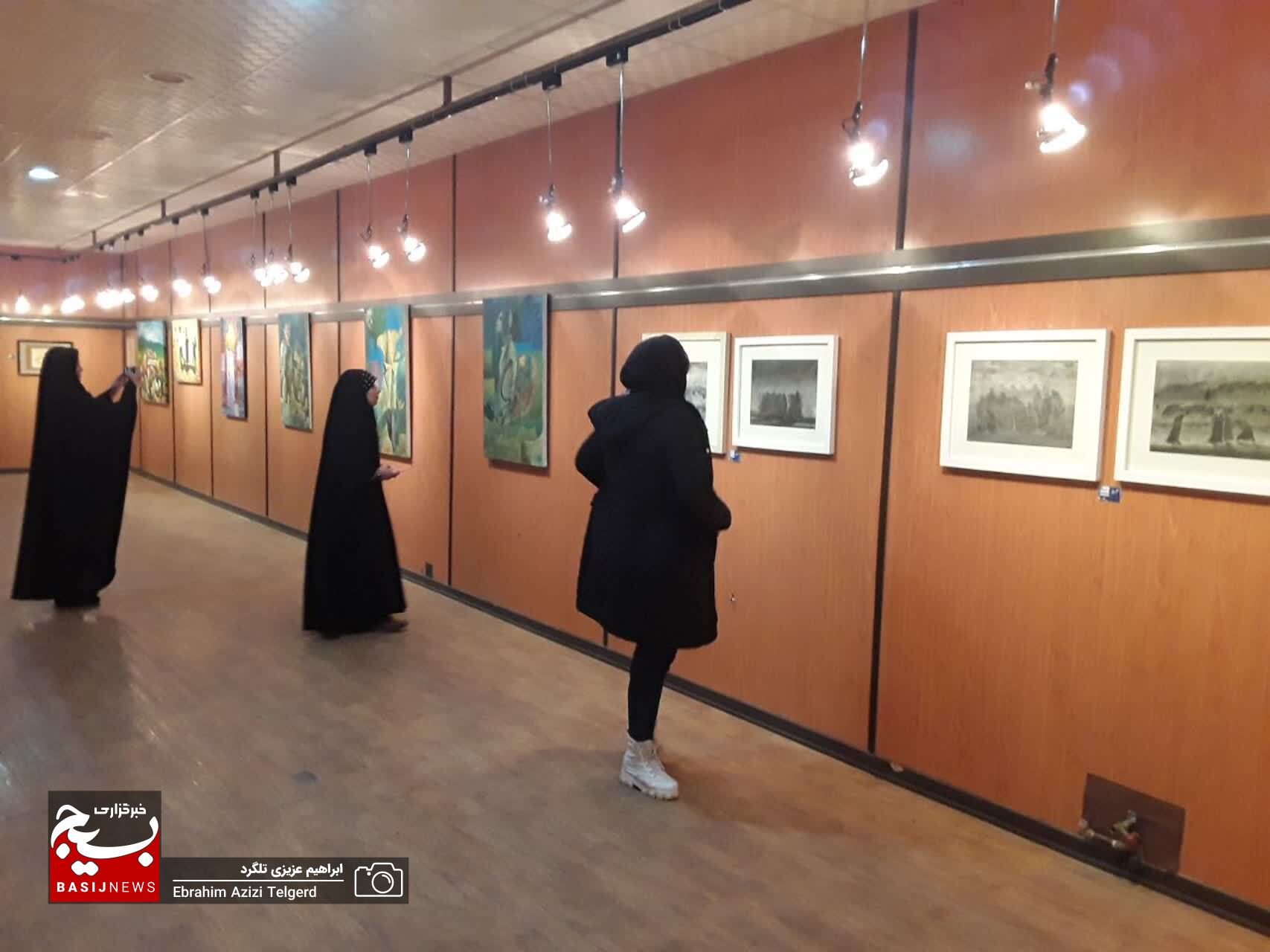 جشنواره هنرهای تجسمی فجر در یاسوج افتتاح شد