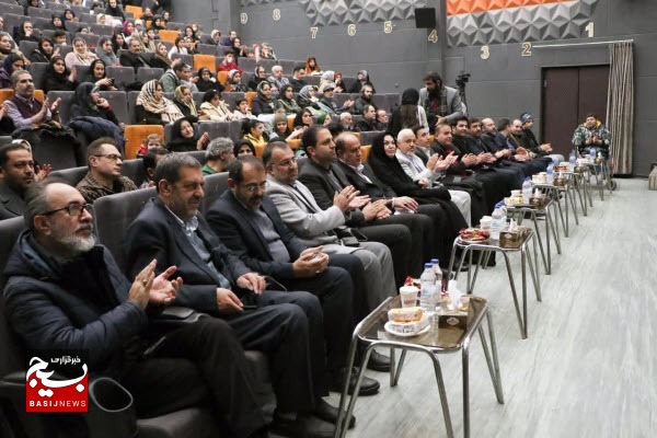 اکران آثار چهل و دومین جشنواره فیلم فجر در همدان