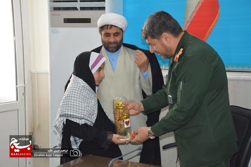 تجلیل مدیرکل تجلیل آموزش و پرورشی ها از فرمانده سپاه فتح به مناسبت روز پاسدار