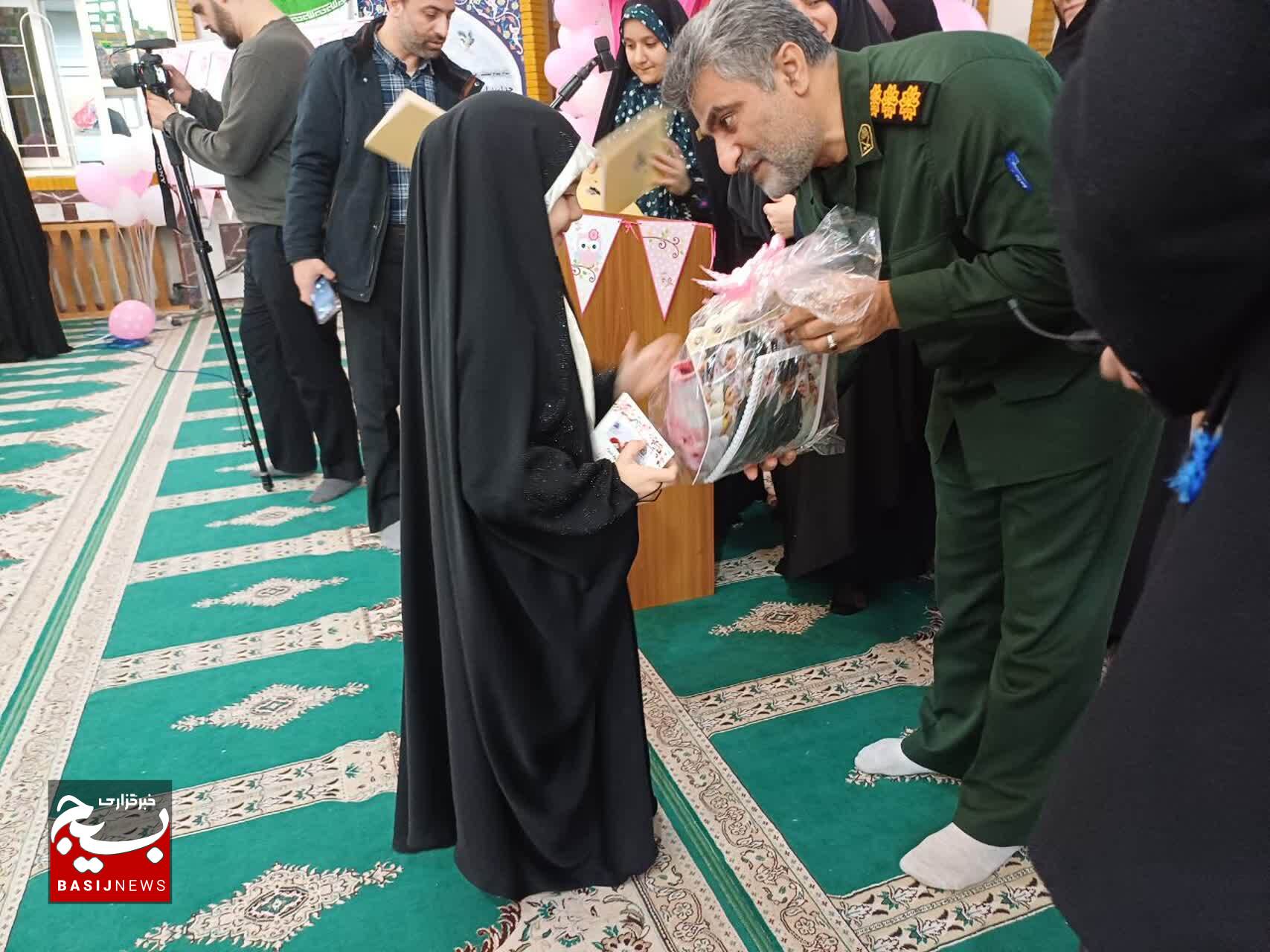 جشن تکلیف ۶۰ دختر نوجوان گیلان برگزارشد جشن تکلیف ۶۰ دختر نوجوان گیلان برگزارشد