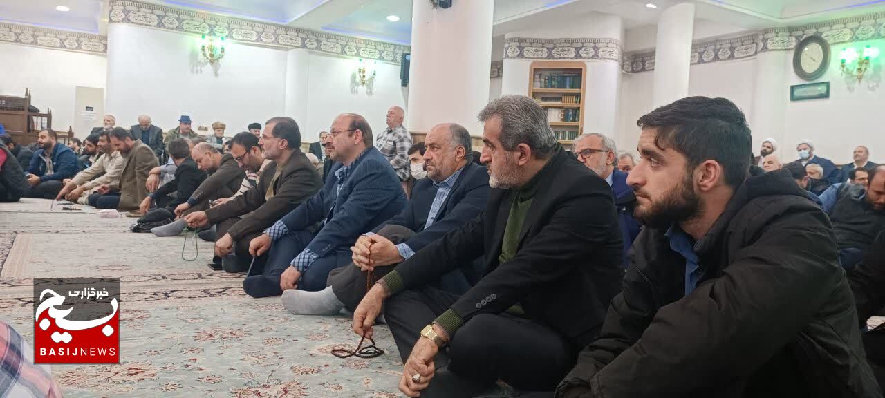 خون سیدالشهدا سبب بیداری ملت اسلامی و فروپاشی نظام پادشاهی شده است خون سیدالشهدا سبب بیداری ملت اسلامی و فروپاشی نظام پادشاهی شده است