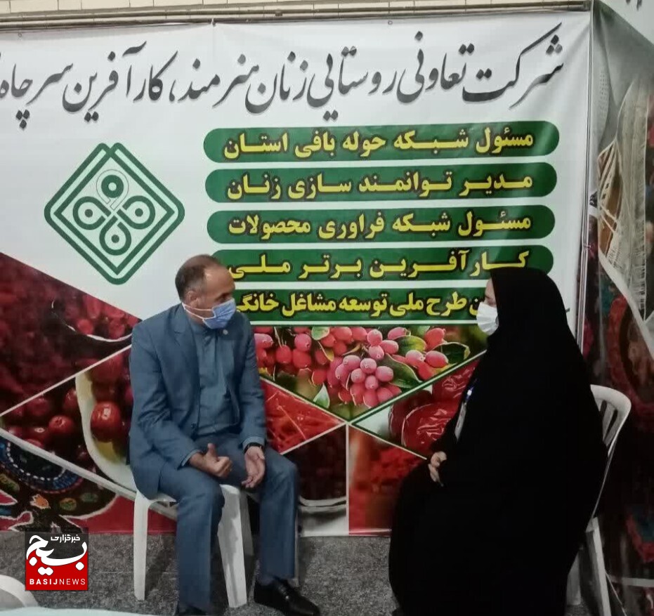 از اشتغالزایی برای ۴۰۰ بانوی شهری و روستایی تا معرفی به عنوان بانوی کارآفرین نمونه در  کشور