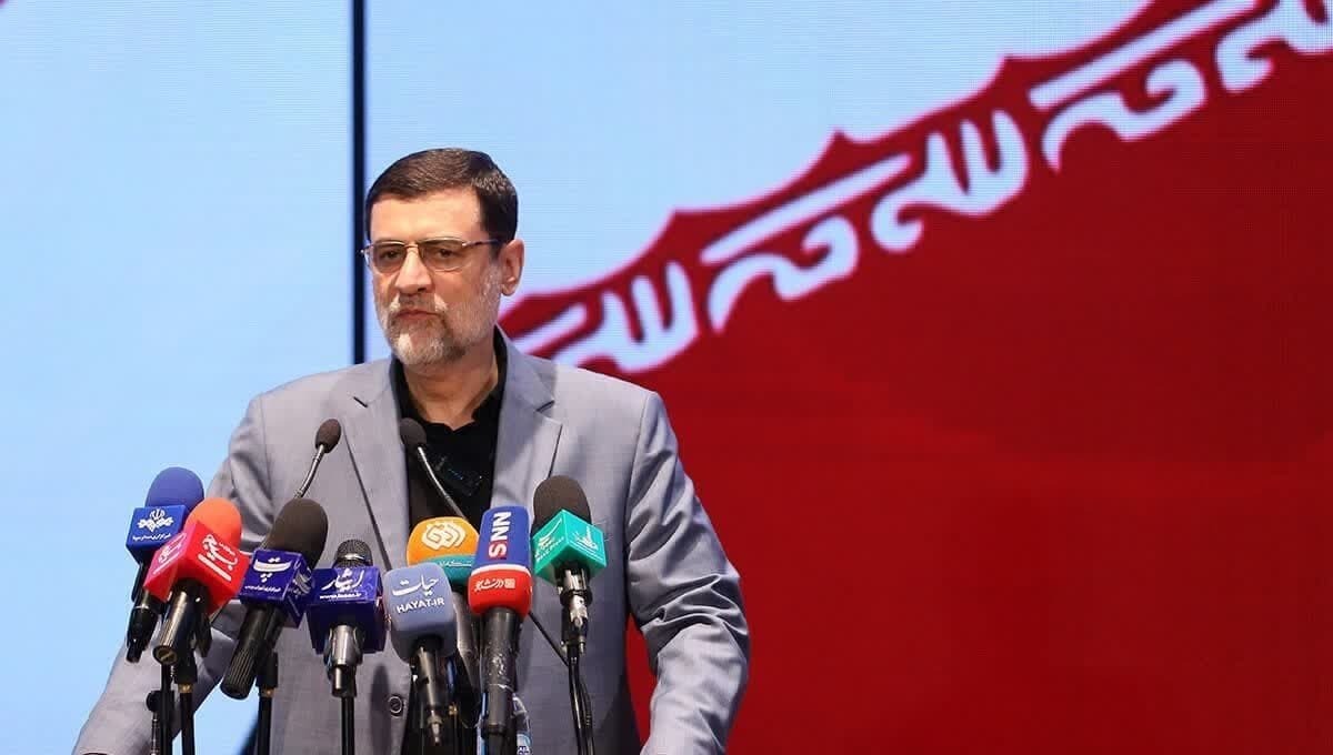 شهید نماد فداکاری است/برای حفظ انقلاب اسلامی باید در انتخابات شرکت کنیم +فیلم